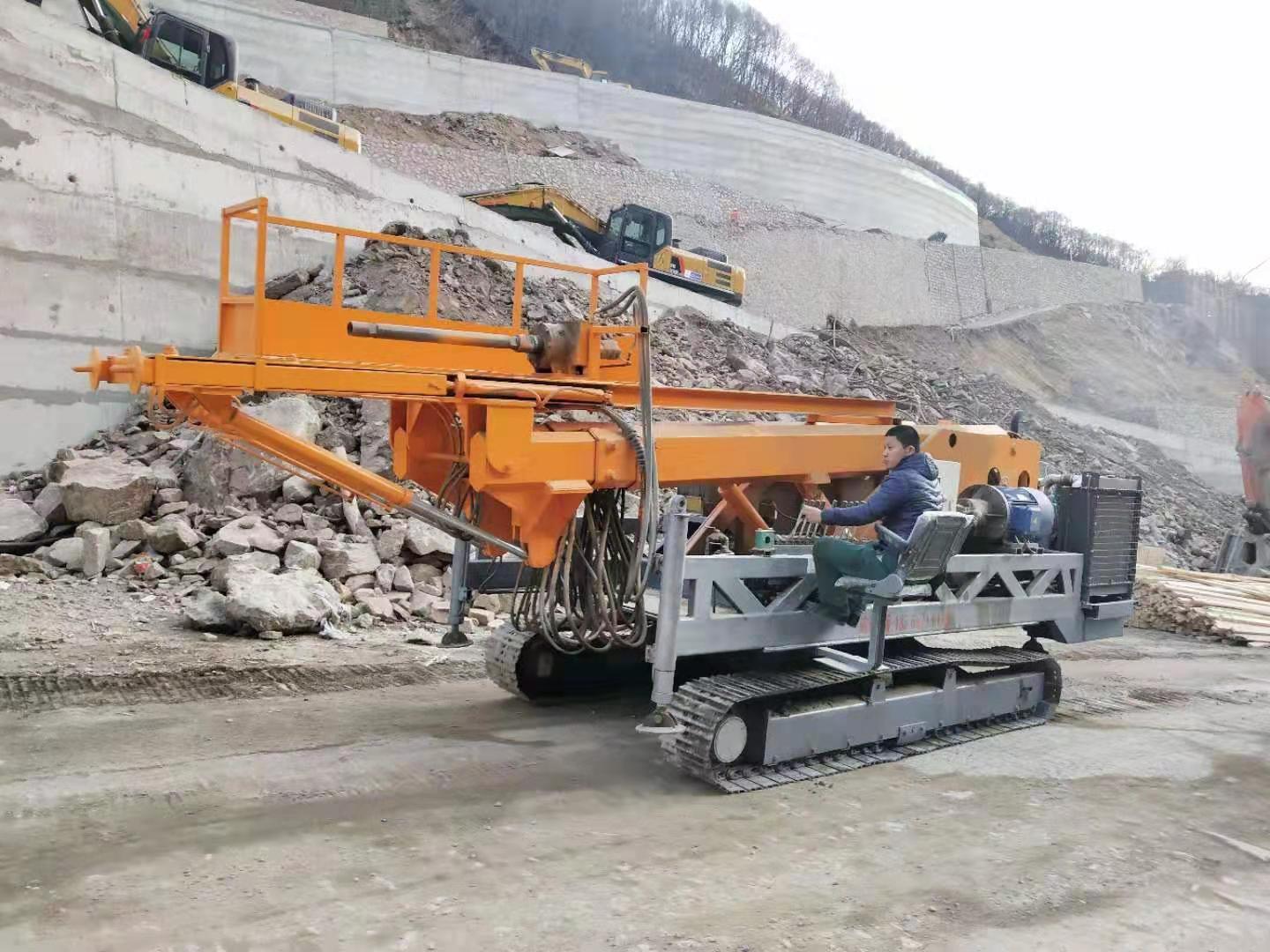 甘肅水利溝渠鉆孔打樁機(jī) 建筑工程爆破光伏打樁機(jī)