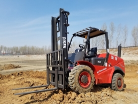 DK30 四驅越野叉車