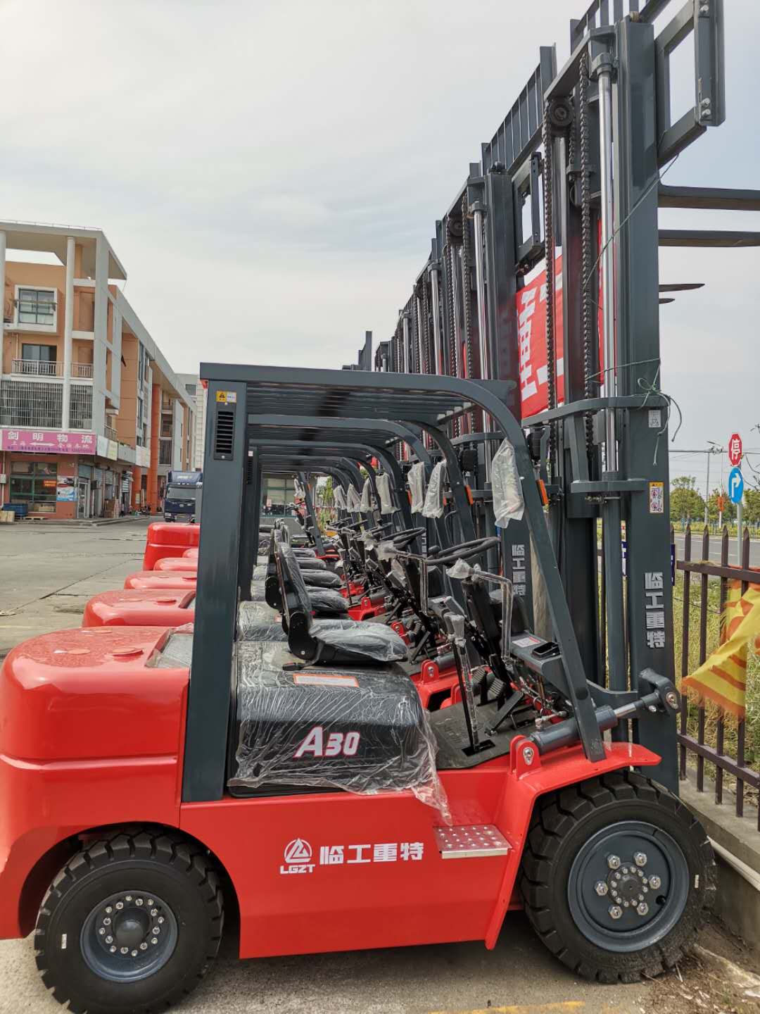 臨工叉車FD3.8鋰電電動平衡重式叉車
