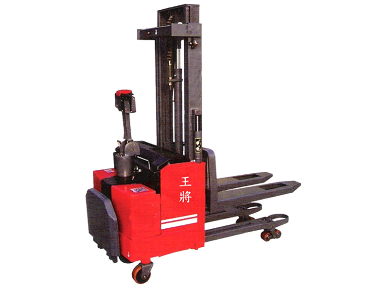 自走式電動(dòng)堆高機(jī)