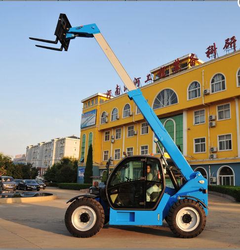 江河：多功能伸縮臂特種叉車