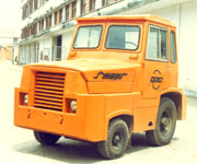 廣州港口QC系列20噸牽引車 QC20A