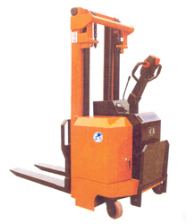 無(wú)錫藍(lán)鳥(niǎo)CCD系列0.5噸全自動(dòng)堆高車(chē) CCD