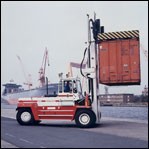 瑞典斯維叉車(SVETRUCK)20噸重箱內燃集裝箱平衡重叉車 20120-42