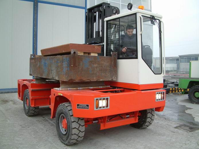 上海范特仕側面叉車 側面叉車
