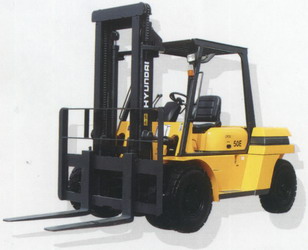 現代平衡重式柴油叉車 CPCD60E