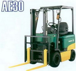 小松四支點電動平衡重叉車 AE30