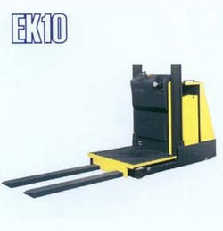 小松低起升揀選車 EK