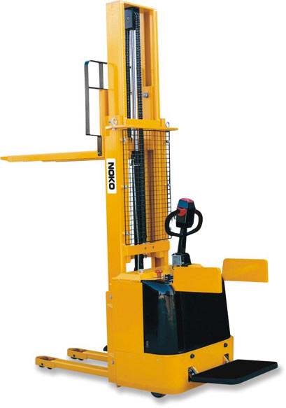 上海挪克1.2-1.5噸全電動堆高車 A176-A185