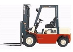 美國日產（Nissan)Optimum Pneumatic(充氣輪胎) Deisel平衡重柴油叉車 Optimum Pneumatic(充氣輪胎) Deisel