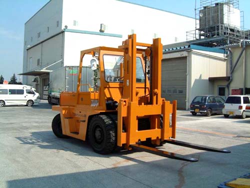 日本神鋼重型內燃平衡重叉車(四)