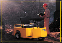 美國卡西曼(Cushman)Minute Miser 320多功能運載牽引車 Minute Miser 320