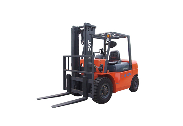 江淮重工4.5T內燃叉車 CPCD45