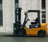 西班牙Talleres HYTSU v200 series 內燃叉車 HYTSU v200 series