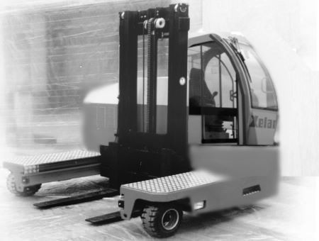 德國(guó) xelan 4-way fork-lift
