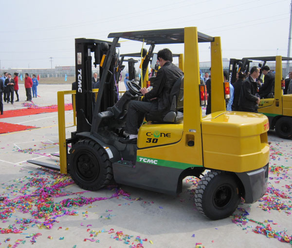 TCM內燃平衡重式叉車C-1 C-1