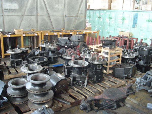 變速箱殼等 適用車型：合力、TCM