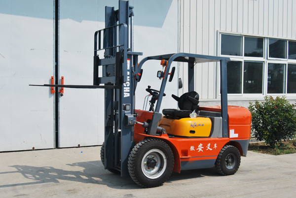 供應安叉2T內燃平衡重叉車(2T3米) CPC20