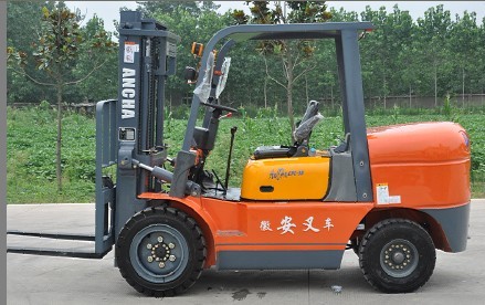 3噸內燃叉車 CPC30