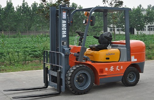 供應2.5噸叉車3米 CPC－25