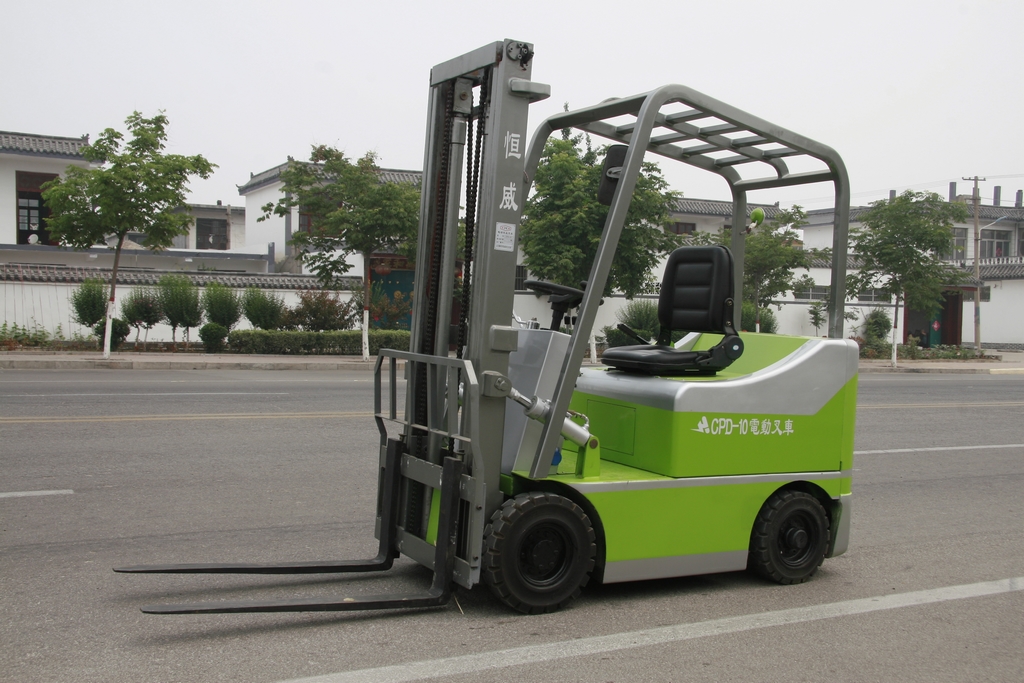恒威電動(dòng)液壓叉車(chē)1噸 cpu-10