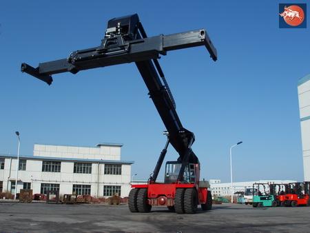 大連45噸正面吊運機 CRS450Z5