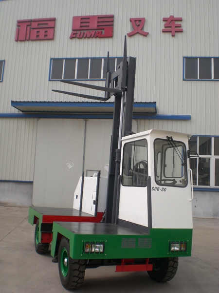 鎮江福馬3噸電動側面叉車(新品)