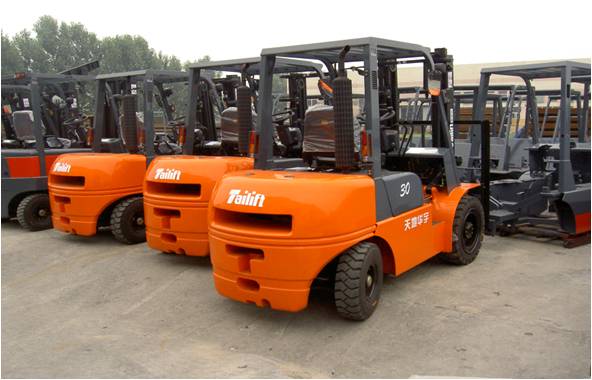 廣州臺(tái)勵(lì)福電動(dòng)叉車維修