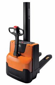 BT產品STAXIO SWE系列電動堆高機 SWE080L