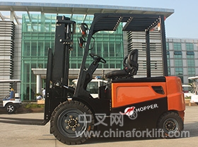 供應(yīng)合派電動(dòng)平衡重叉車CPD30結(jié)構(gòu)堅(jiān)固 操作簡便 性價(jià)比高 CPD30