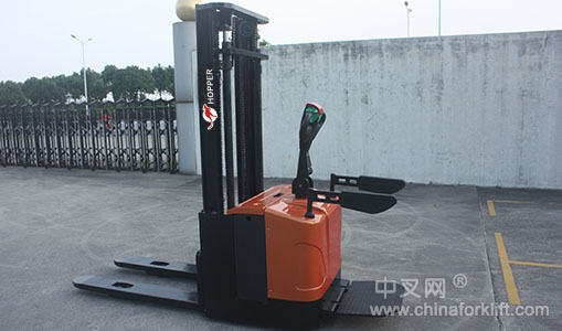 供應合派電動堆高車CDD16 EPS電子轉(zhuǎn)向系統(tǒng)，輕便省力；激情夏日五折熱賣中 CDD16