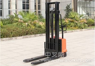 供應合派半電動堆高車CTD15 CTD15
