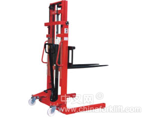 手動(dòng)液壓堆高車 tcm