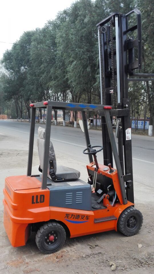 電動叉車圖片大全 電動叉車參數 LLD-15