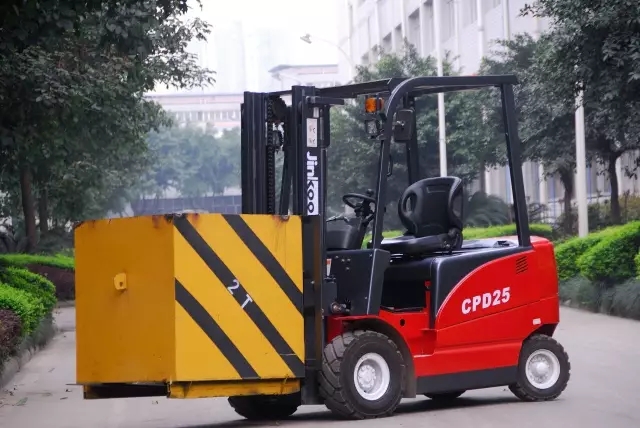川渝精工2.0-2.5噸交流蓄電池叉車 CPD20-25