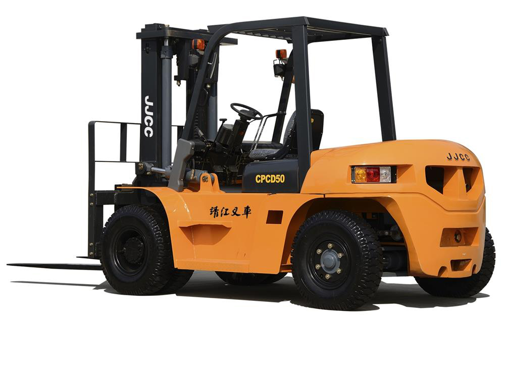 江蘇靖江 平衡重式內燃叉車 CPCD50/60/70