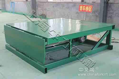 上海固定式液壓貨車登車橋廠家 DCQ