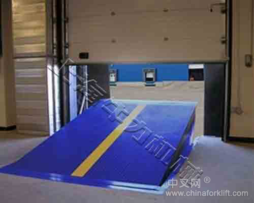 固定式液壓裝卸登車橋價錢